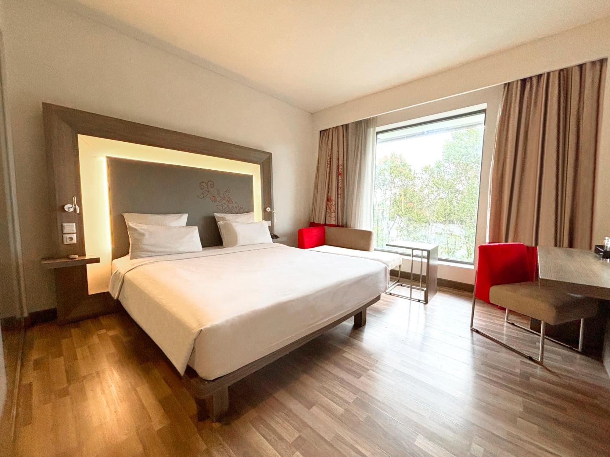 Novotel Banjarmasin Airport Banjarbaru Dış mekan fotoğraf
