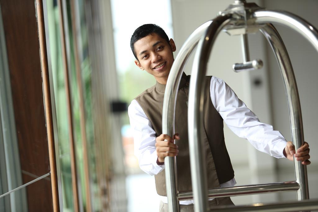 Novotel Banjarmasin Airport Banjarbaru Dış mekan fotoğraf