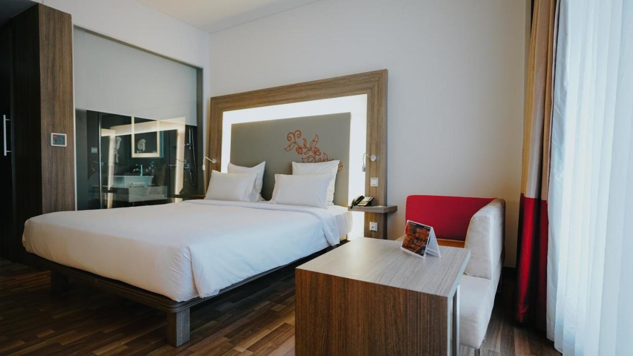 Novotel Banjarmasin Airport Banjarbaru Dış mekan fotoğraf